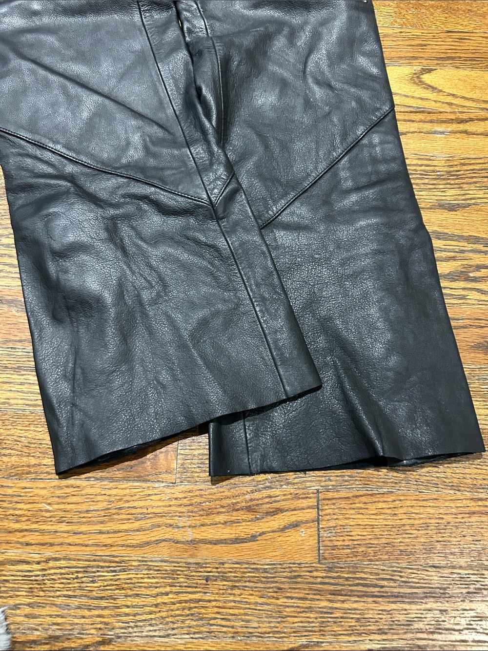 Harley Black Leather Motorcycle Chaps with Waist Belt - Picture 4 of 15